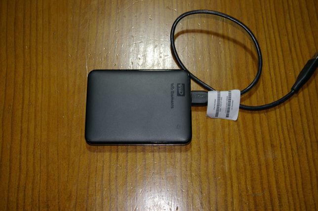 Disco externo Western Digital USB3.0 com 2TB como novo