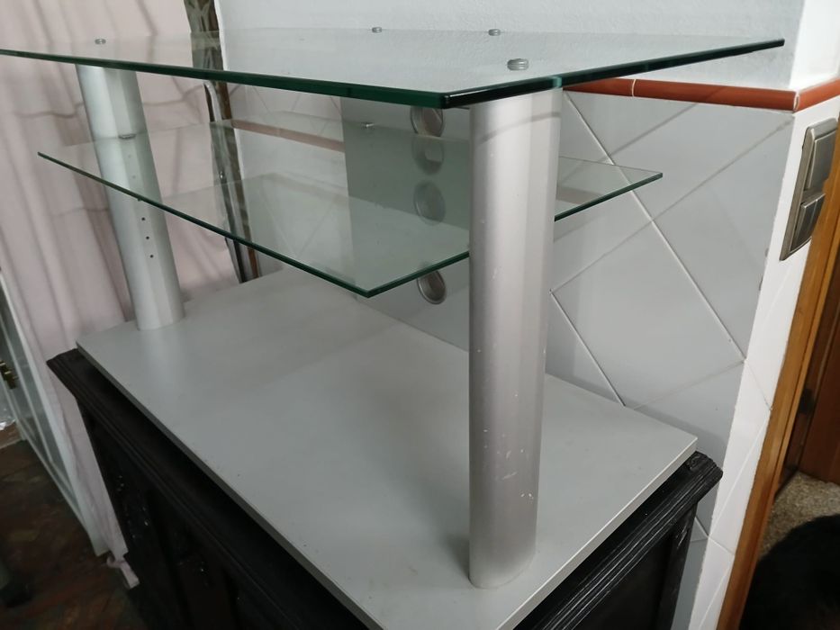 Mesa em vidro para televisao