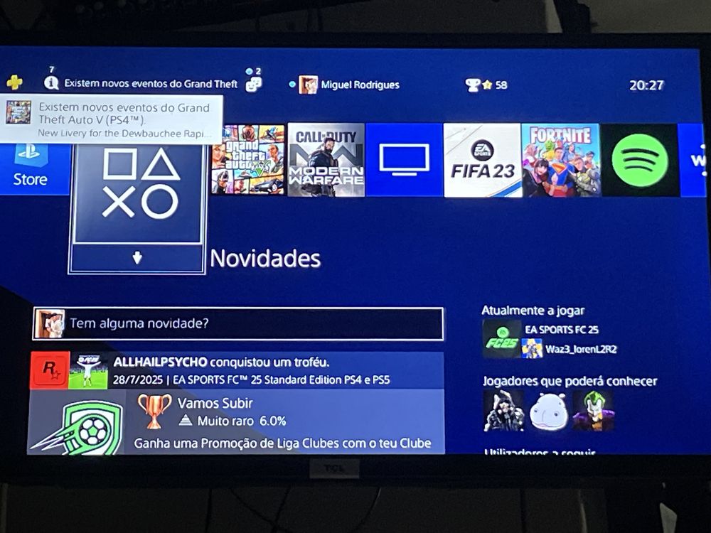 Palystation 4 pouco uso