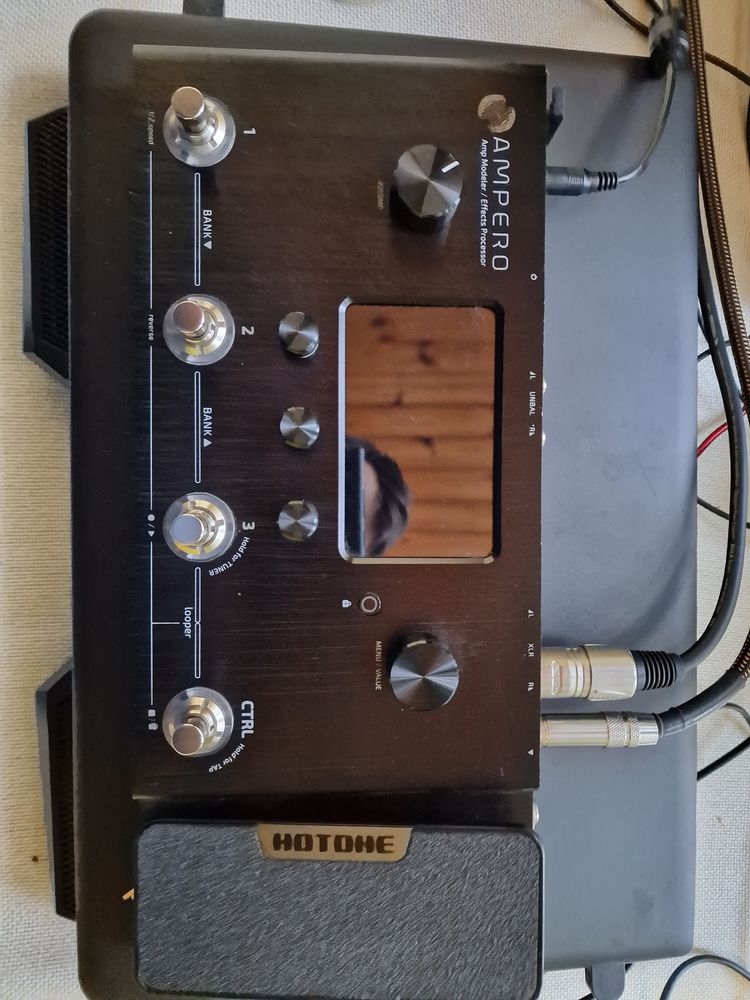 Multiefekt gitarowy Hotone Ampero MP-100