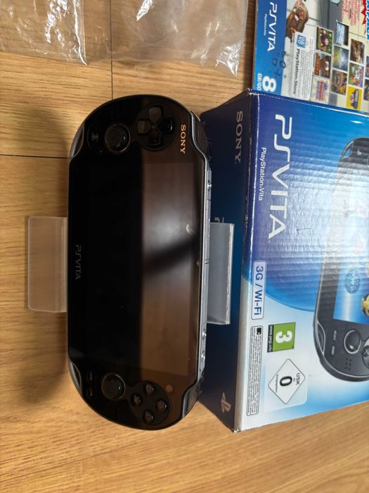 PSVita Como nova + Caixa Original + Acessórios