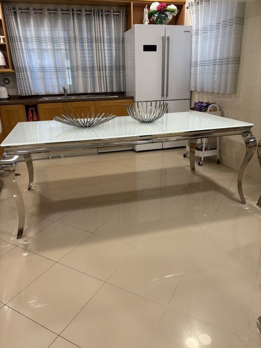 Mesa inox da marca schuller