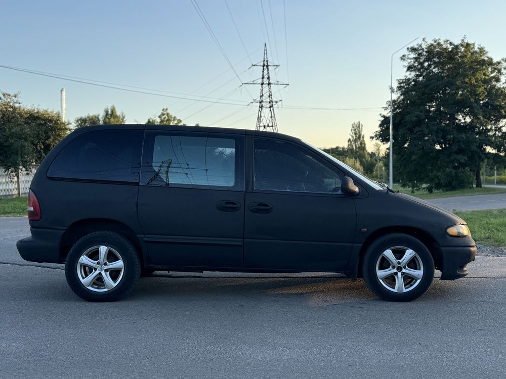 Dodge ram van 2000р