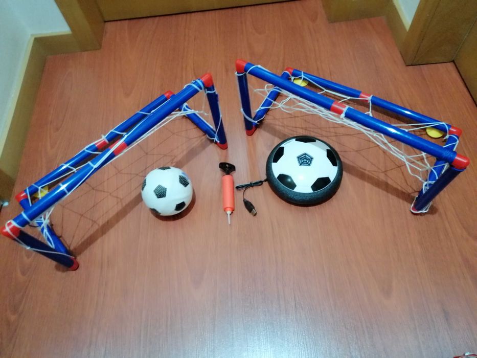 AeroFoot Disco de futebol de espuma iluminado com balizas, criança