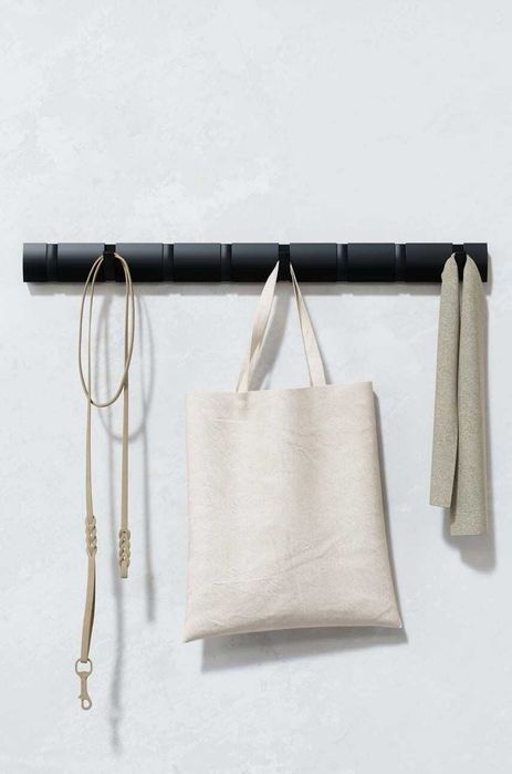 Вішалка настінна на 8 гачків Umbra Flip чорна, Канада