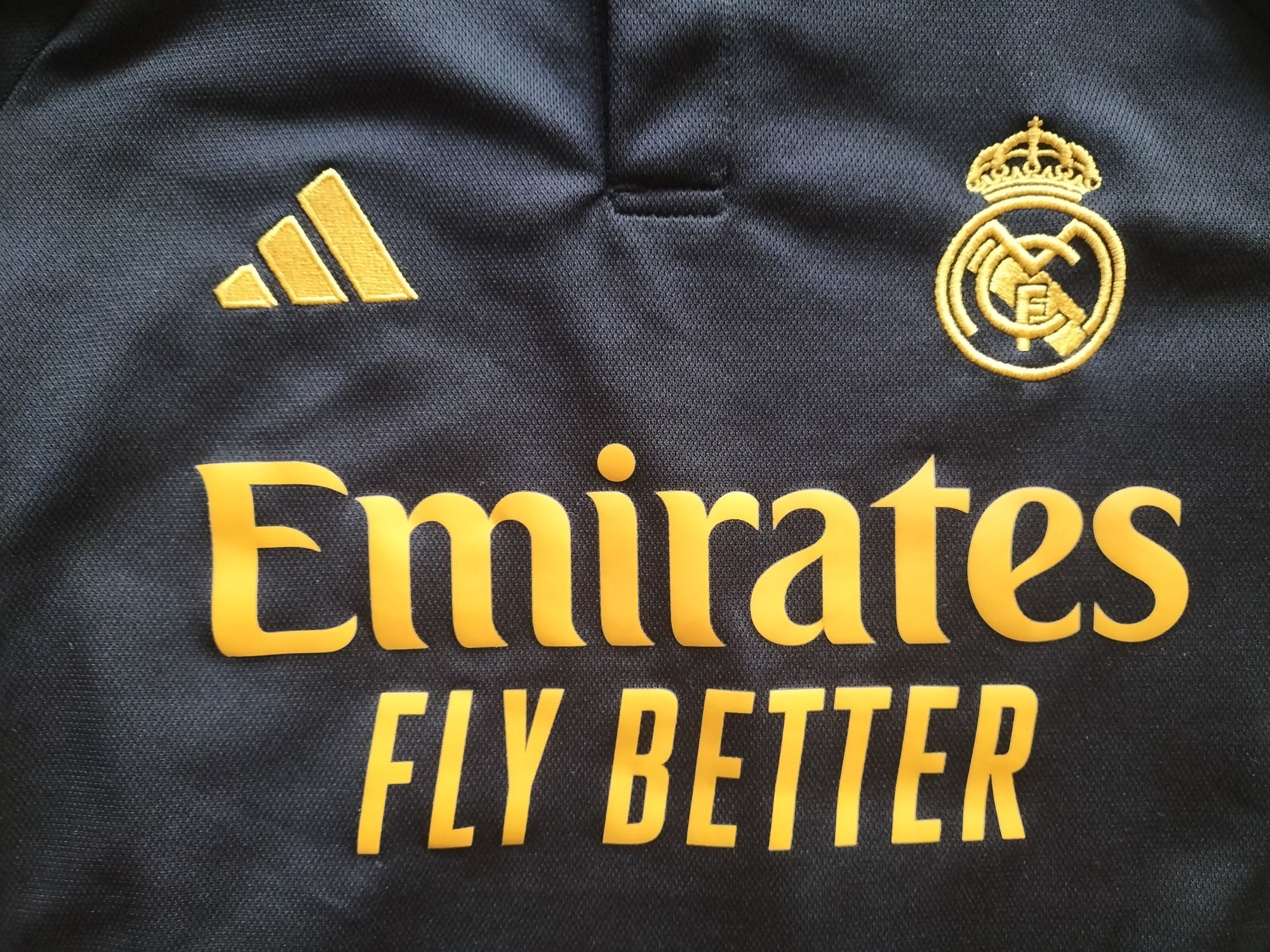 Oryginalna koszulka Adidas Real Madrid sezon 23/24 mały rozmiar