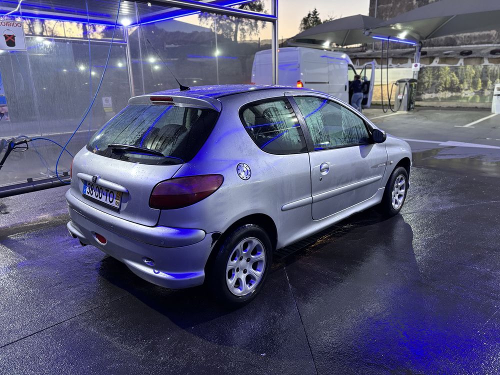 Peugeot 206 Quiksilver