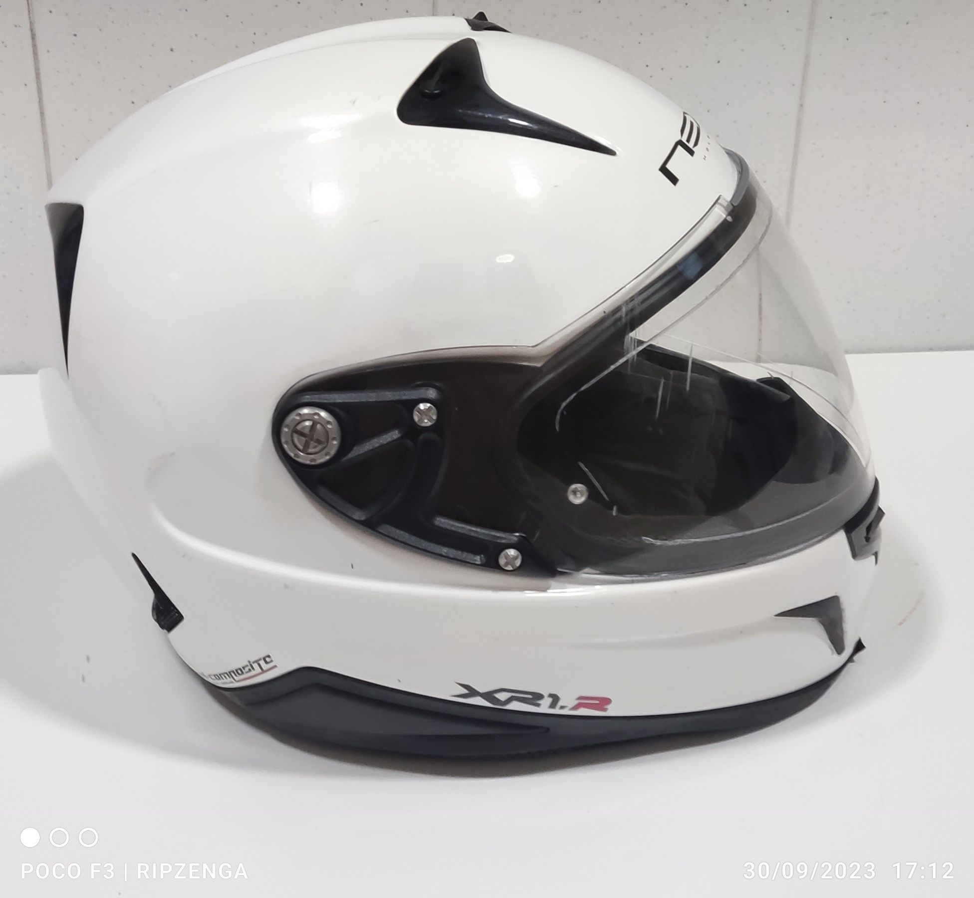 Capacete nexx Xr1-R tri composite