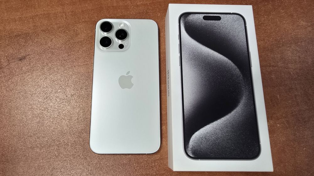 iPhone 15 Pro Max 256GB biały, stan bdb, gwarancja