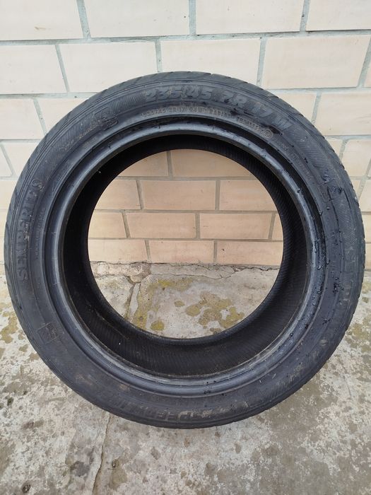 Автошини 235/45 17