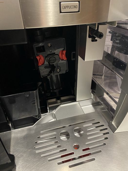 Кавомашина Delonghi Magnifica Pronto Cappuccino з Німеччини