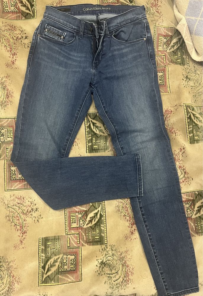 Женские джинсы Calvin Klein