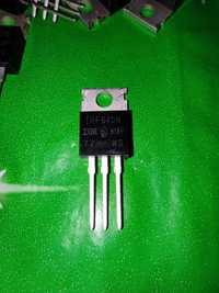 Транзистор полевой MOSFET IRF640N