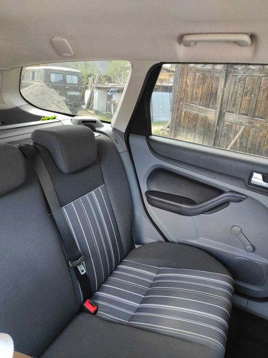 Продаю Ford Focus 2 універсал 1,6 бензин. Хороший стан