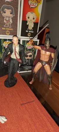 Figuras Mcfarlane Leonidas 300 e Hitman Agent 47