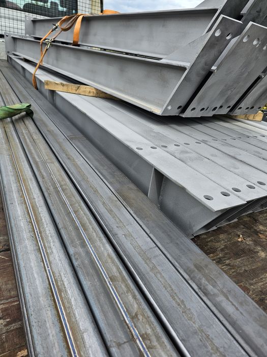 Konstrukcja hala magazyn garaż dźwigary słupy 6mx20mx4m IPE160