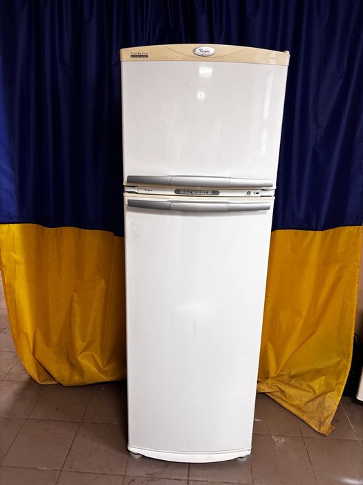 Холодильник Whirlpool no frost ARC4020