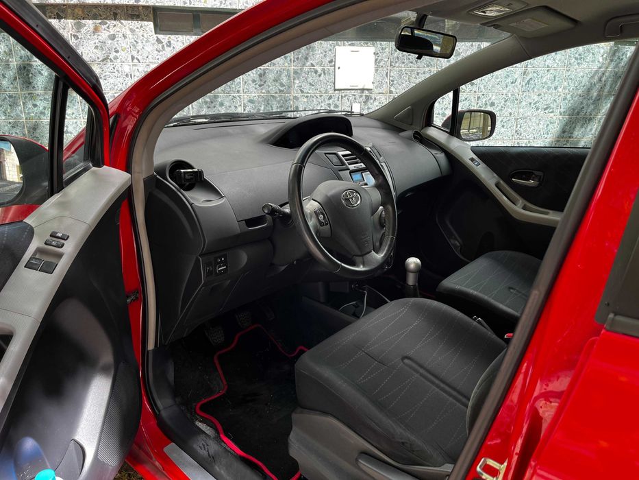 Toyota Yaris 1.4 D-4D 90cv Rock in Rio (2008) – Fiável e económico