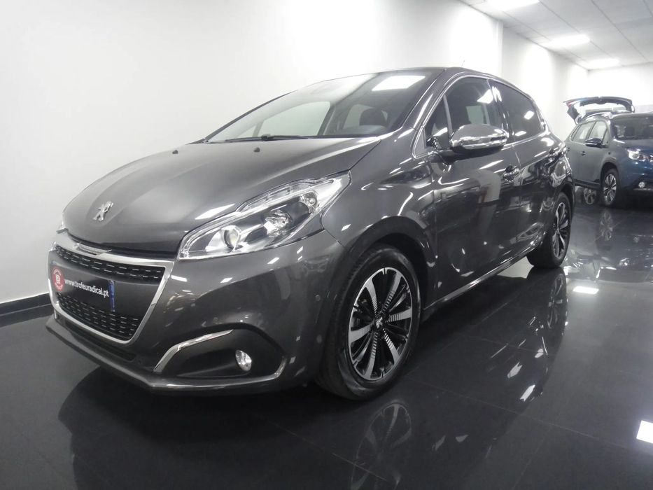 Peugeot 208 PureTech 110 Stop & Start Tech Edition