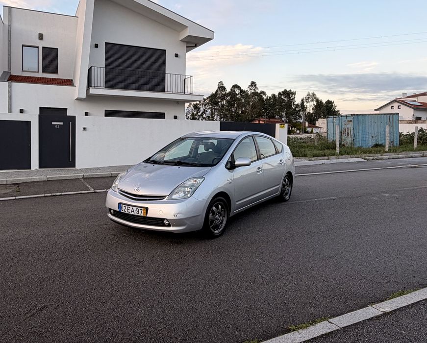 TOYOTA PRIUS 1.5 HÍBRIDO - 1 DONO