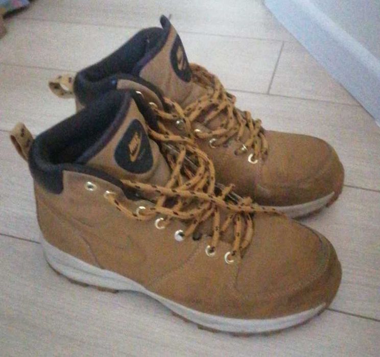 NIKE Sneakersy Manoa  Brązowy 41 rozm.