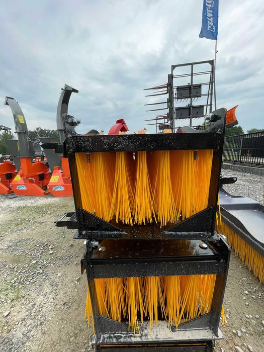 Zamiatarka szczotka do wózka widłowego 1,5m-2,25 Producent