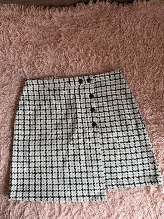 Класична тепла спідниця