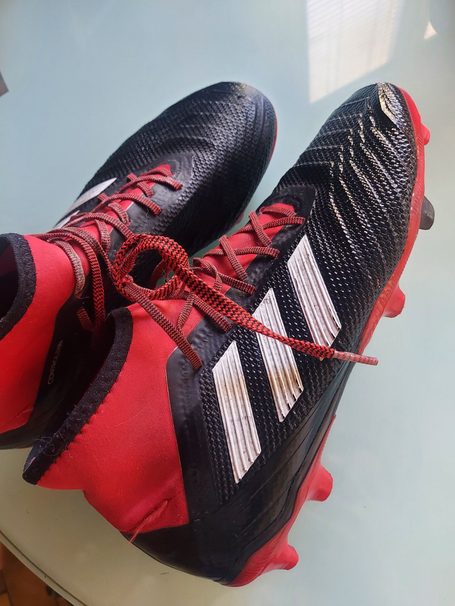 Model~600 zł 39 1/3 24,5 buty korki lanki Adidas Predator 18.2