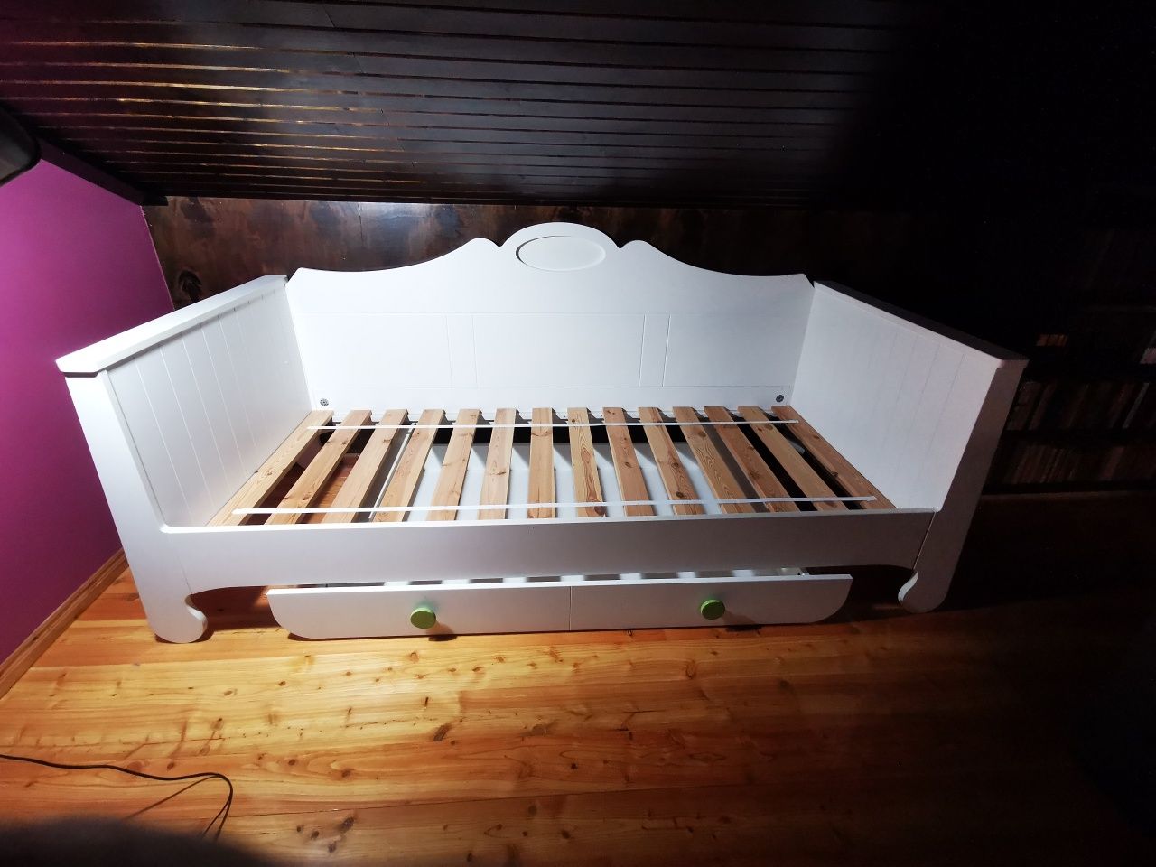 Łóżko z szufladą