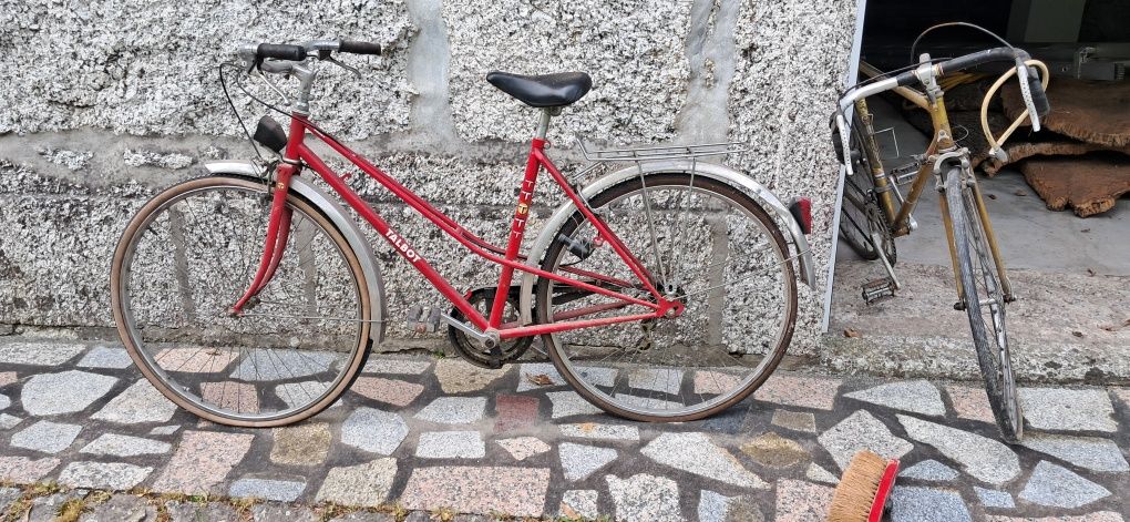Bicicletas várias