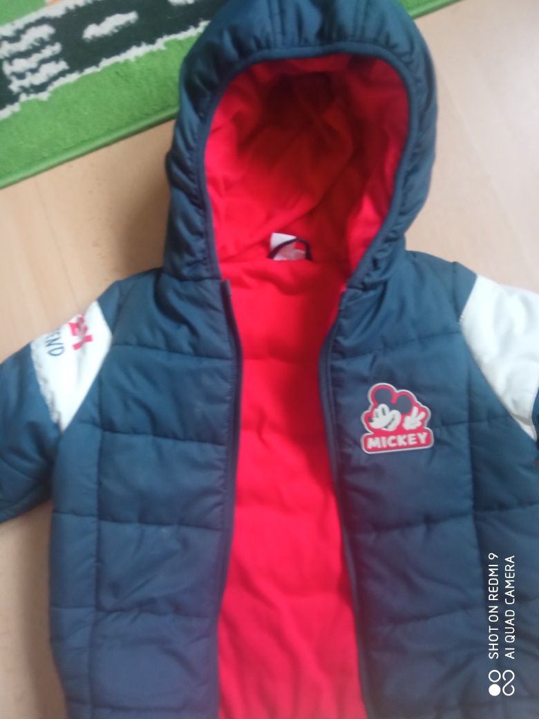 Kurtka chłopięca Mickey z kapturem ocieplana bardzo dobry stan