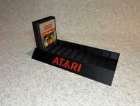 Stojak podstawka na gry Atari 2600 / 7800