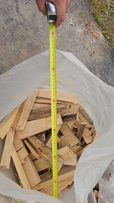 Drewno opałowe (dąb, buk, jesion)