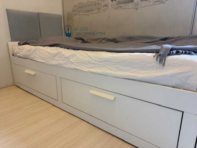 łóżko Brimnes ikea plus materac jysk gold f30