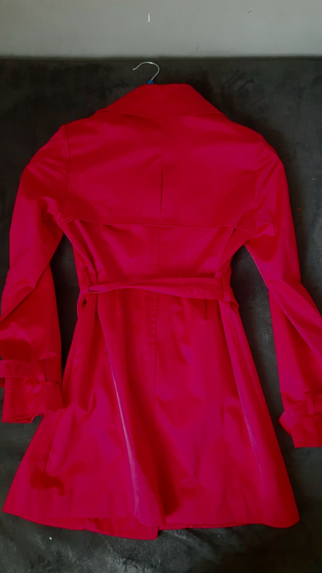 Płaszcz  damski jesienno wiosenny Orsay 38 czerwony