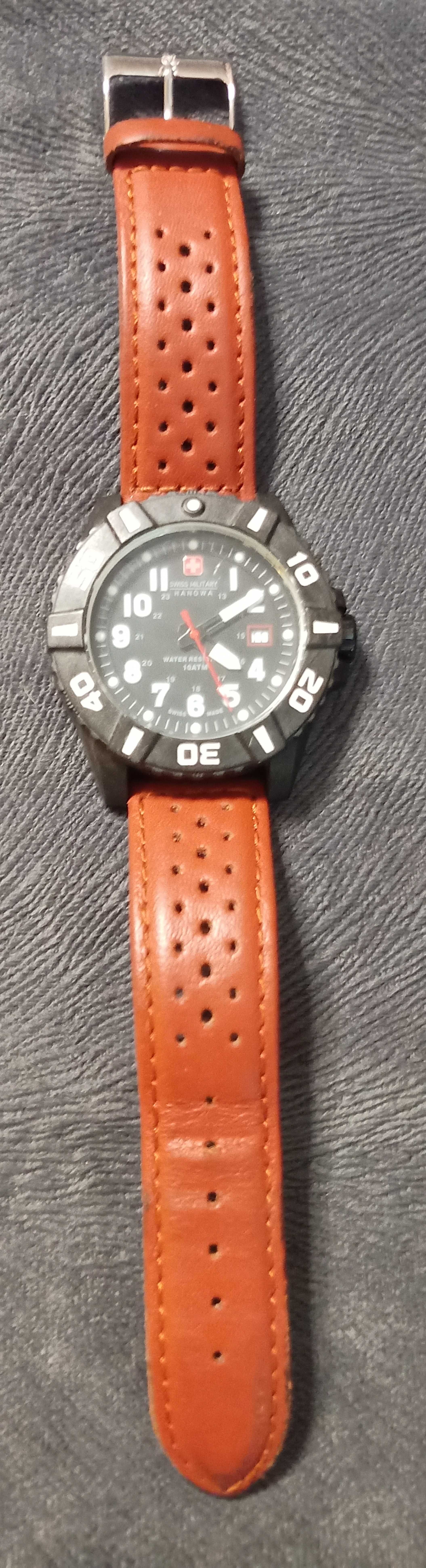 SWISS MILITARY HANOWA Black Carbon z bezelem - szwajcarski zegarek