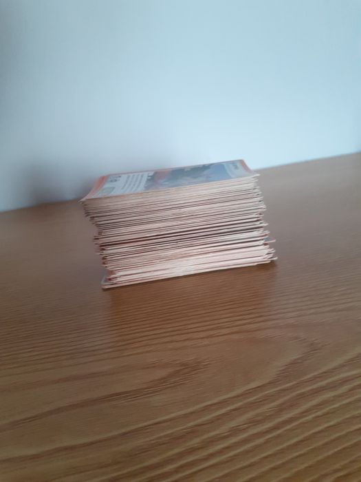 123 Cartas Invizimals comuns – originais em português, bom estado