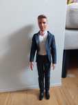 Ken Barbie w garniturze