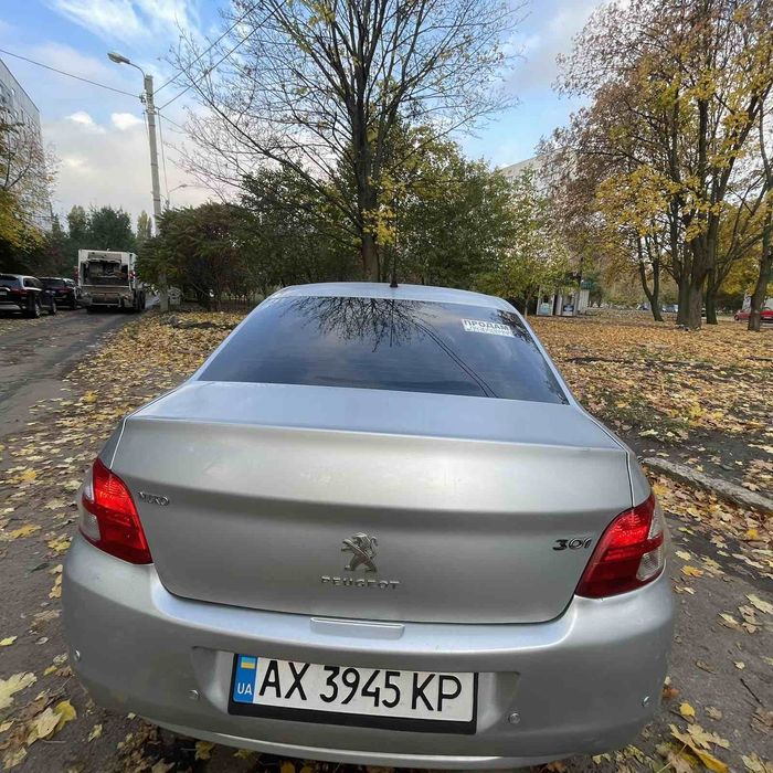 Продам Пежо 301 газ бензин  1.2