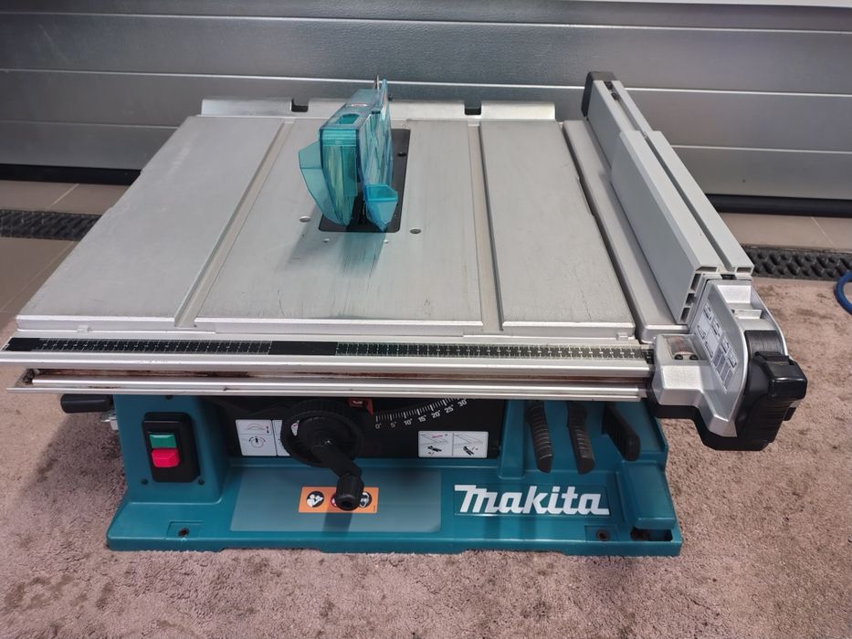 Piła stołowa Makita 2704N
