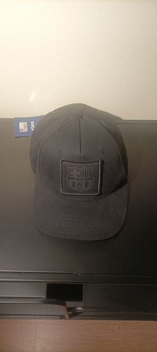 Orginalna czaapka fc Barcelony ze stadionu Camp Nou