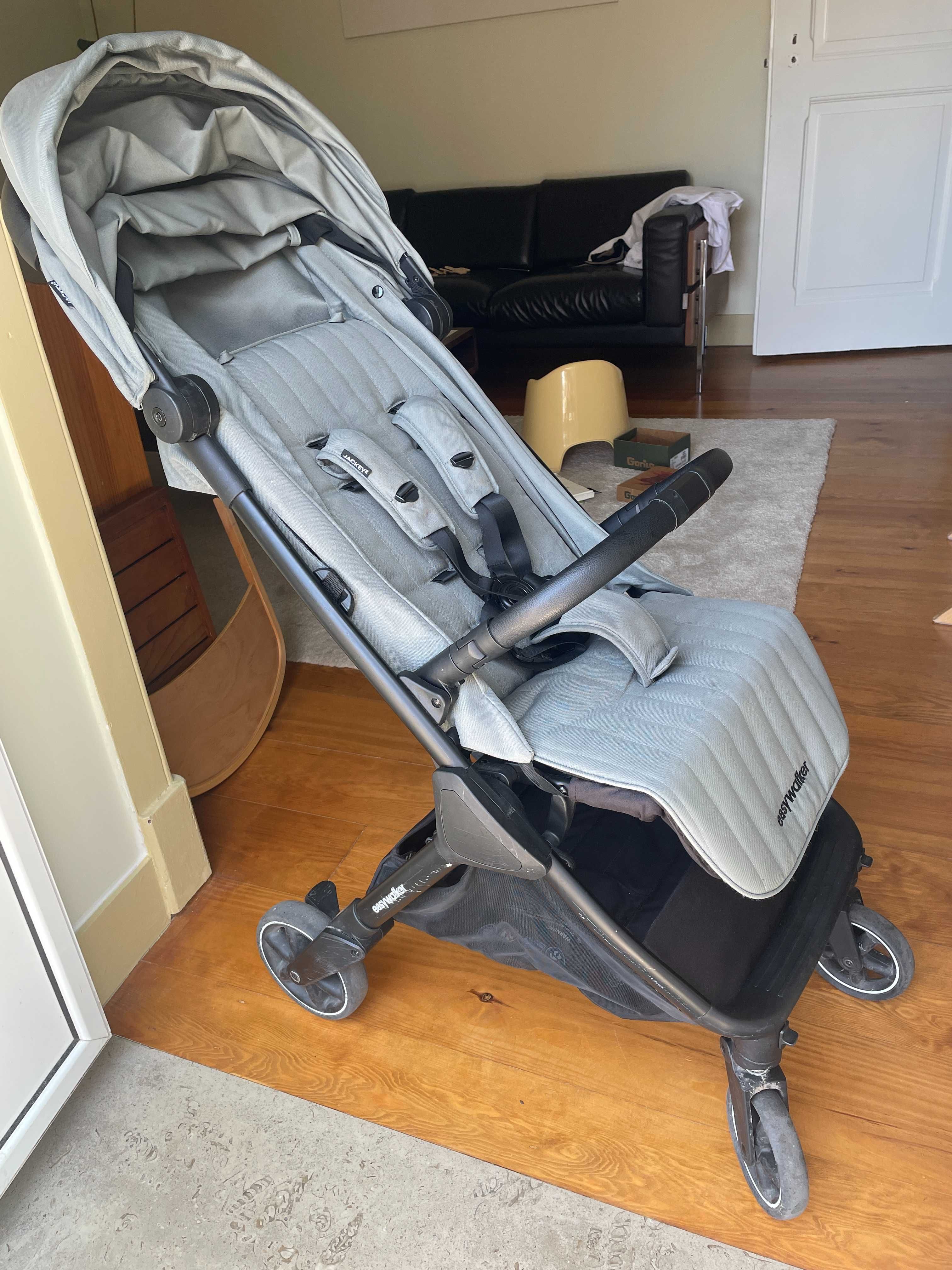 Easywalker Jackey 2 Carrinho de Passeio  – Agave Green cybex