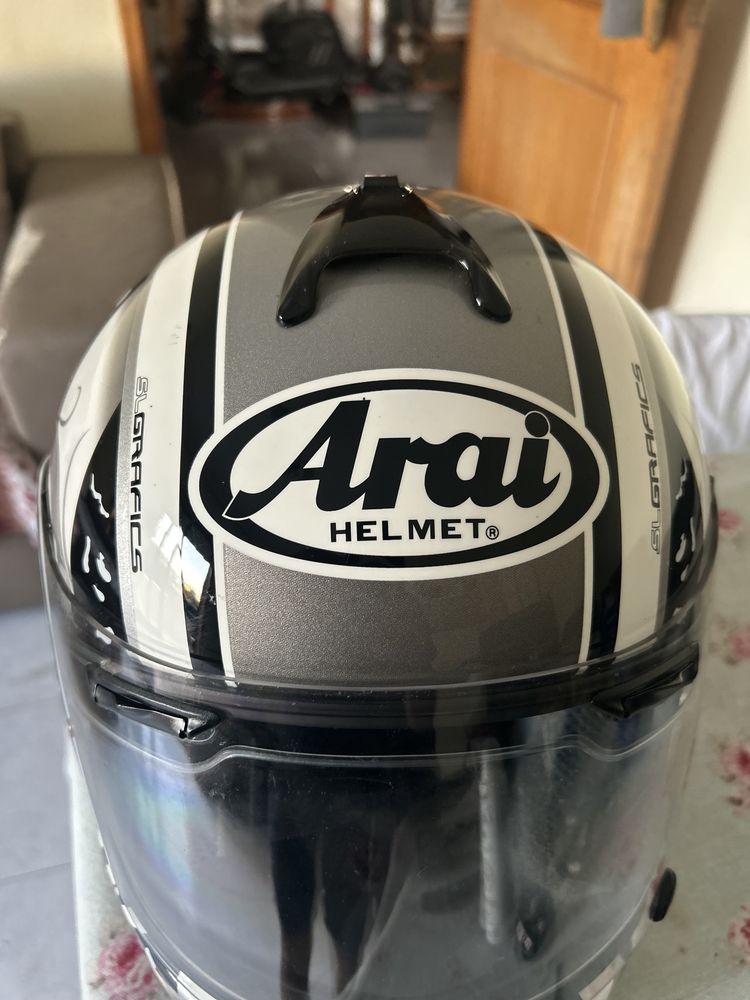 Capassete arai tamanho M modelo chaser