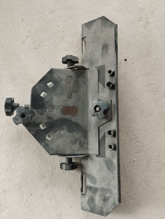 Przystawka do cięcia płytek pod kątem