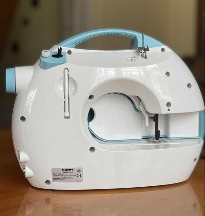 Minerva Mini швейна машинка б/у