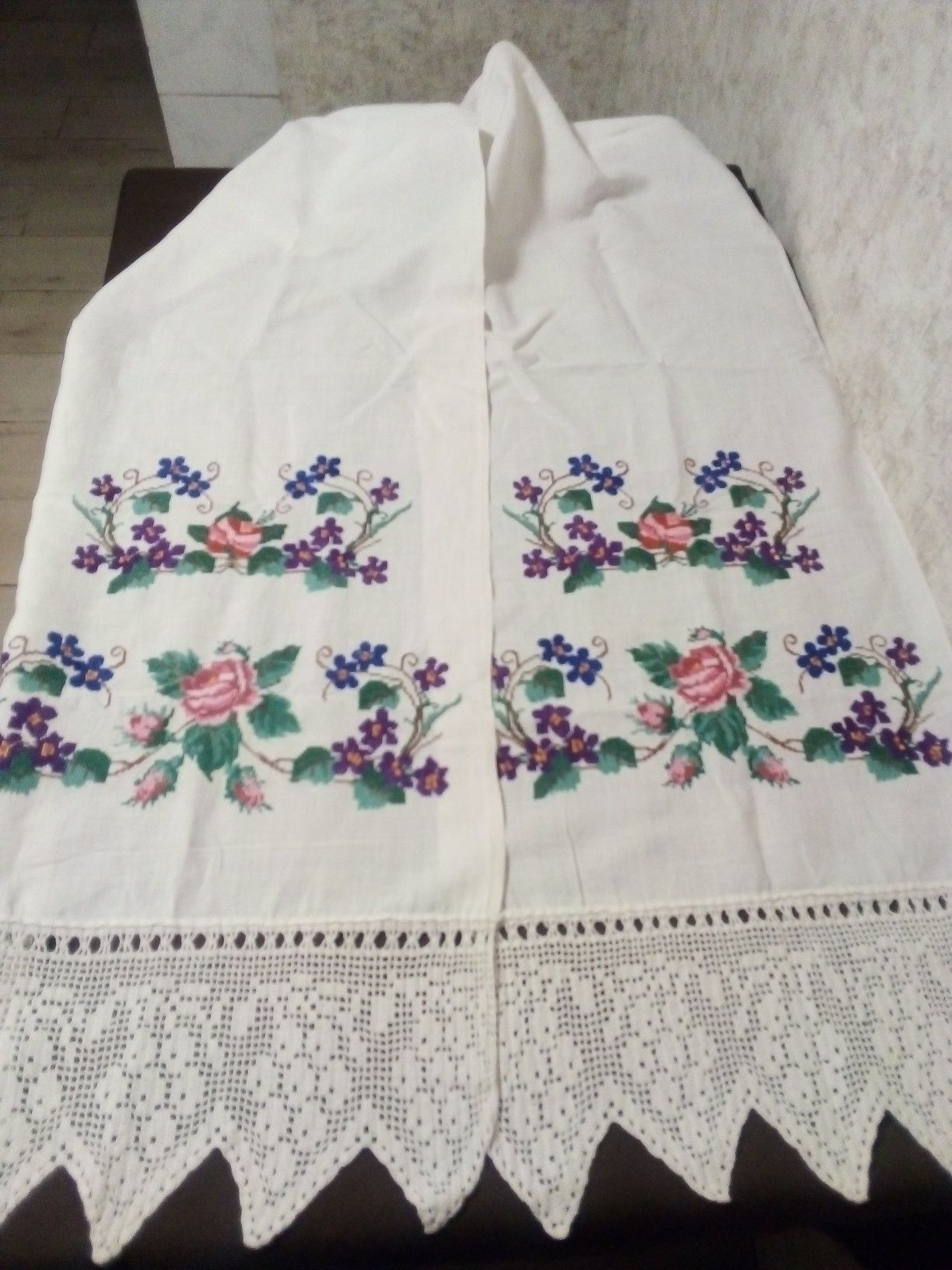 Рушник вишитий крестиком