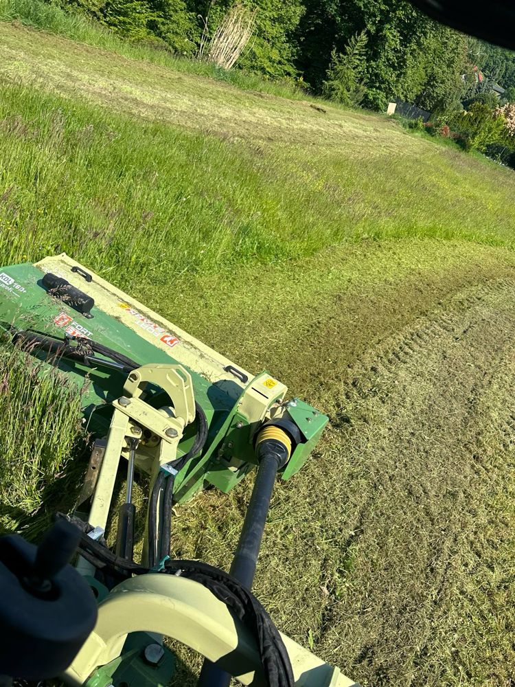 Usługi Koszenia traw/ Nieużytków