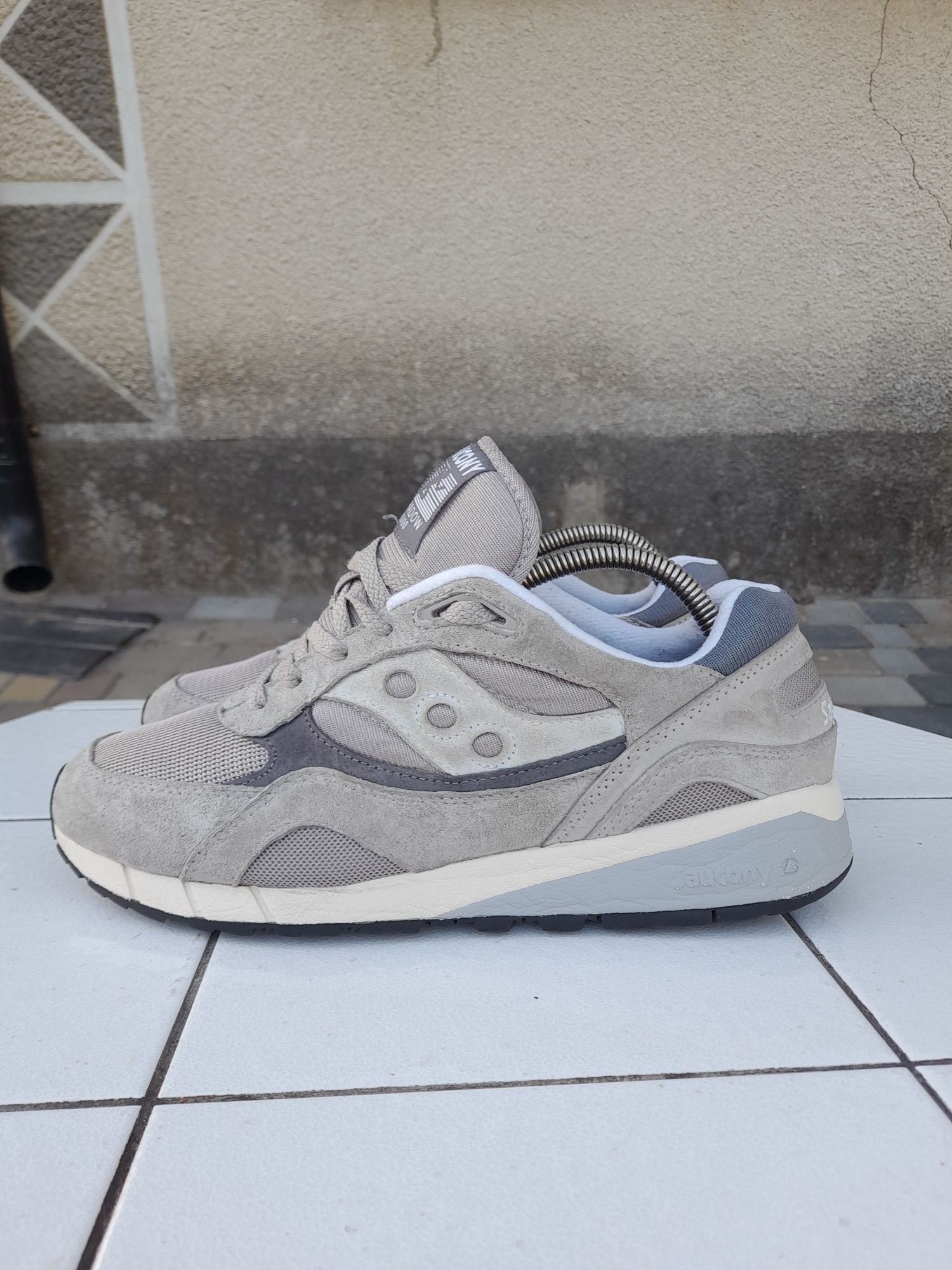 Кросівки чоловічі Saucony Shadow 6000
Розмір 45 довжина устілки 28 см