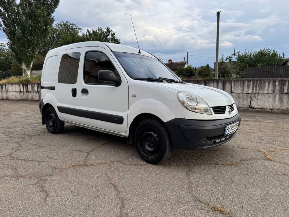 Renault kangoo авто