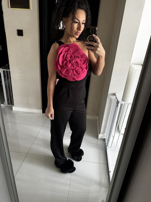 Kombinezon z różą rozm S/M nowy z metką